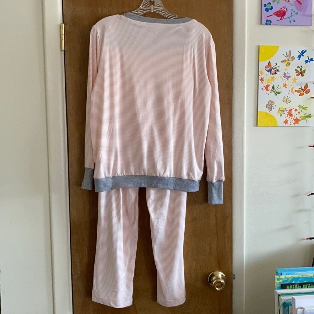 Pillow Talk Pajama Set - Picture 4 of 8